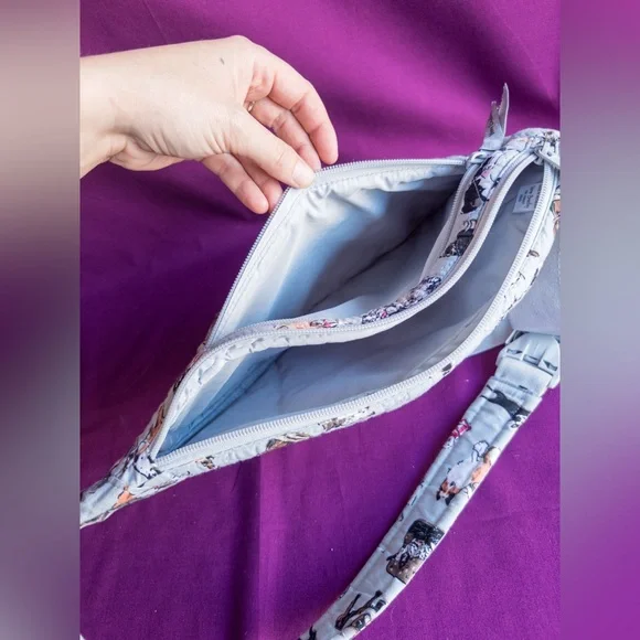 Vera Bradley Dog Print Sling Backpack Crossbody Quilted Bag - Picture 5 of 10